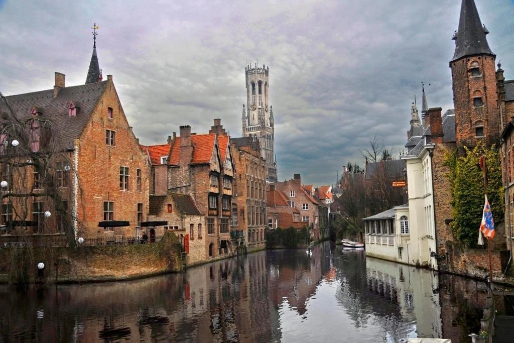 Guest House Huyze Die Maene Brugge Ngoại thất bức ảnh